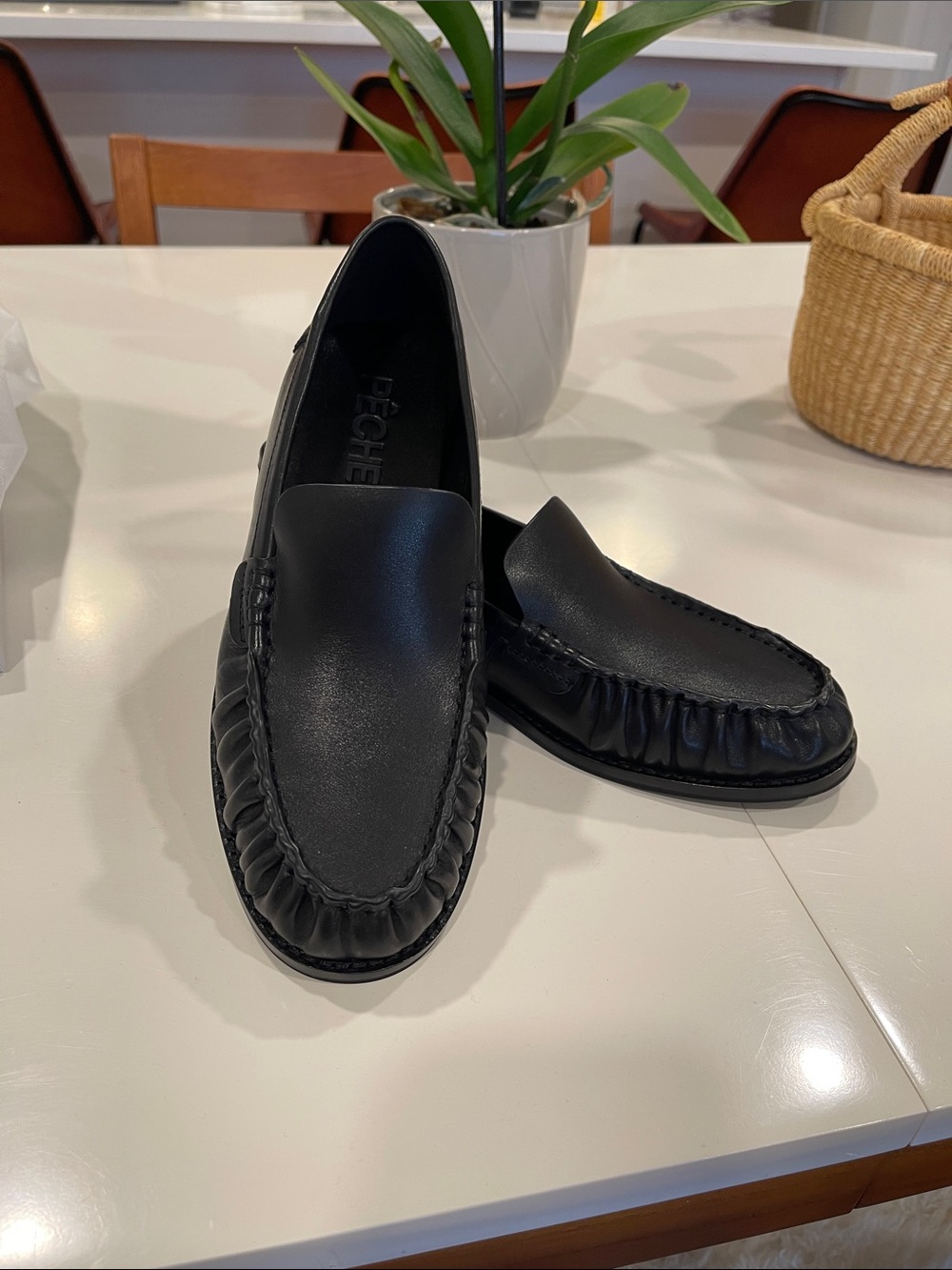 Women's Black Leather Ruched Moccasin Loafers